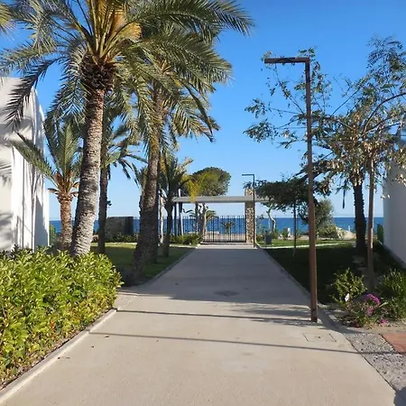 Villa Paradise *